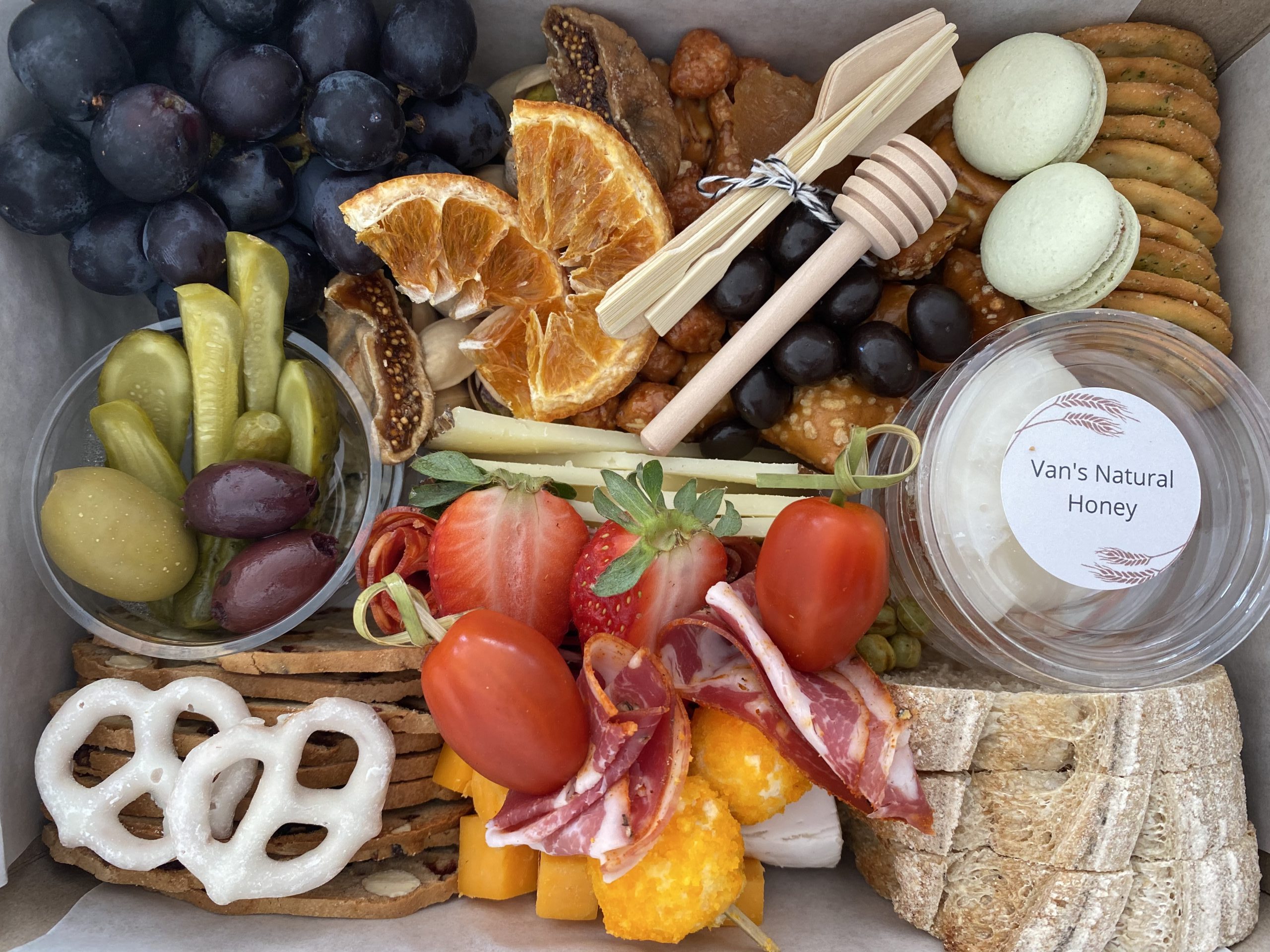 Small Artisan Box (2-4 Grazers)