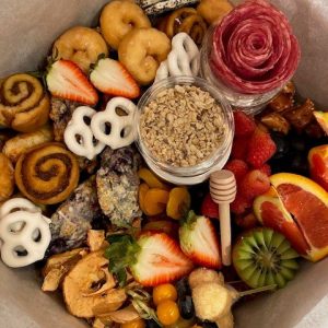 Medium Brunch Box (4-6 Grazers)