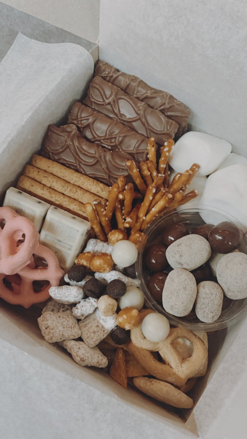 Fireside S'more Box (1-2)