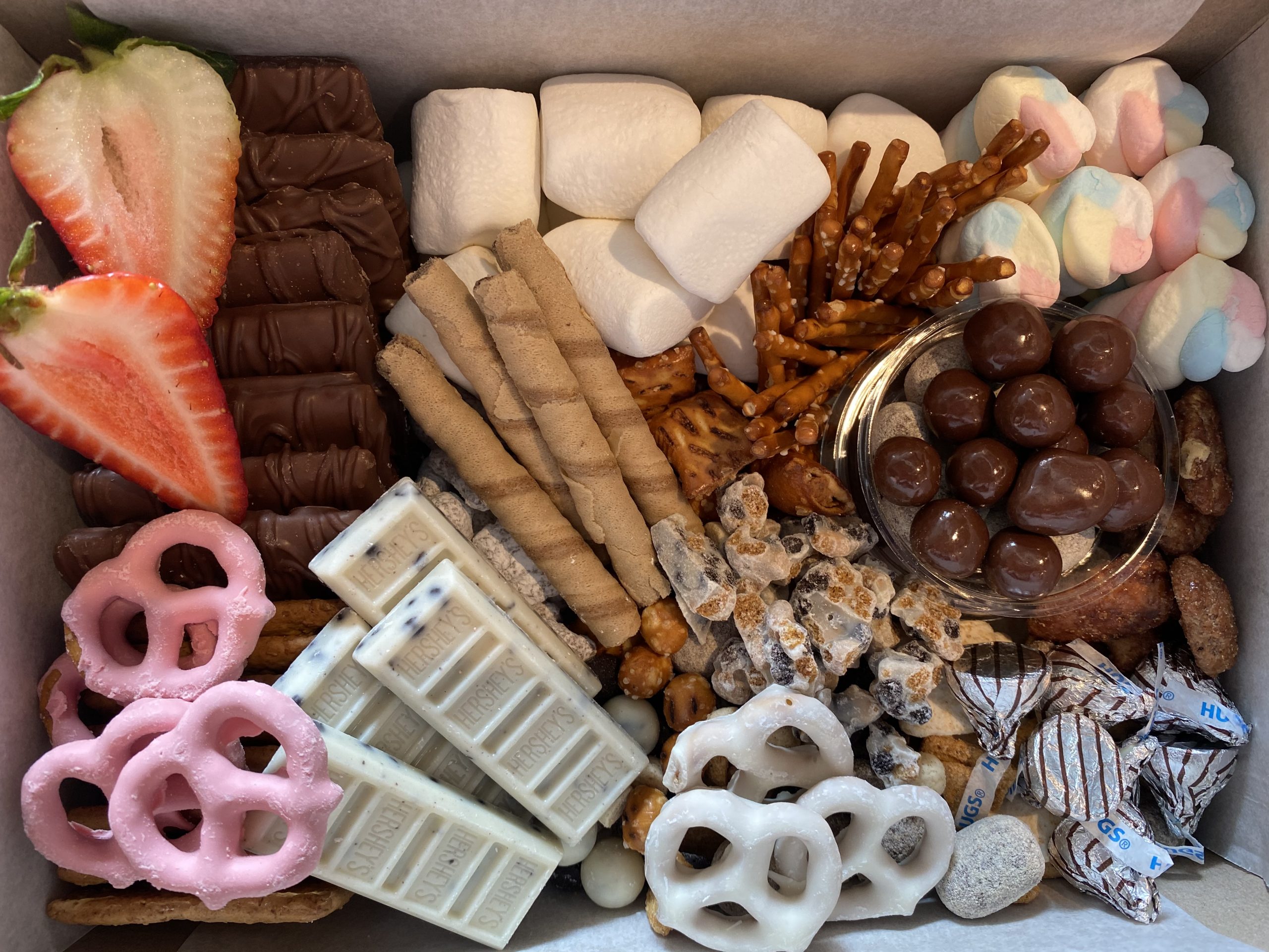Fireside S'more Box (4-6)