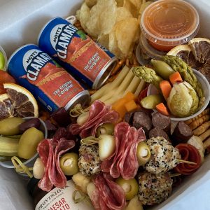 Canadian Caesar Box (4 grazers)