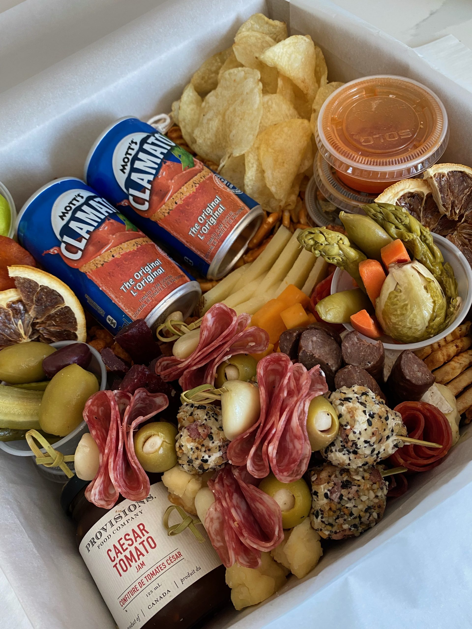 Canadian Caesar Box (4 grazers)